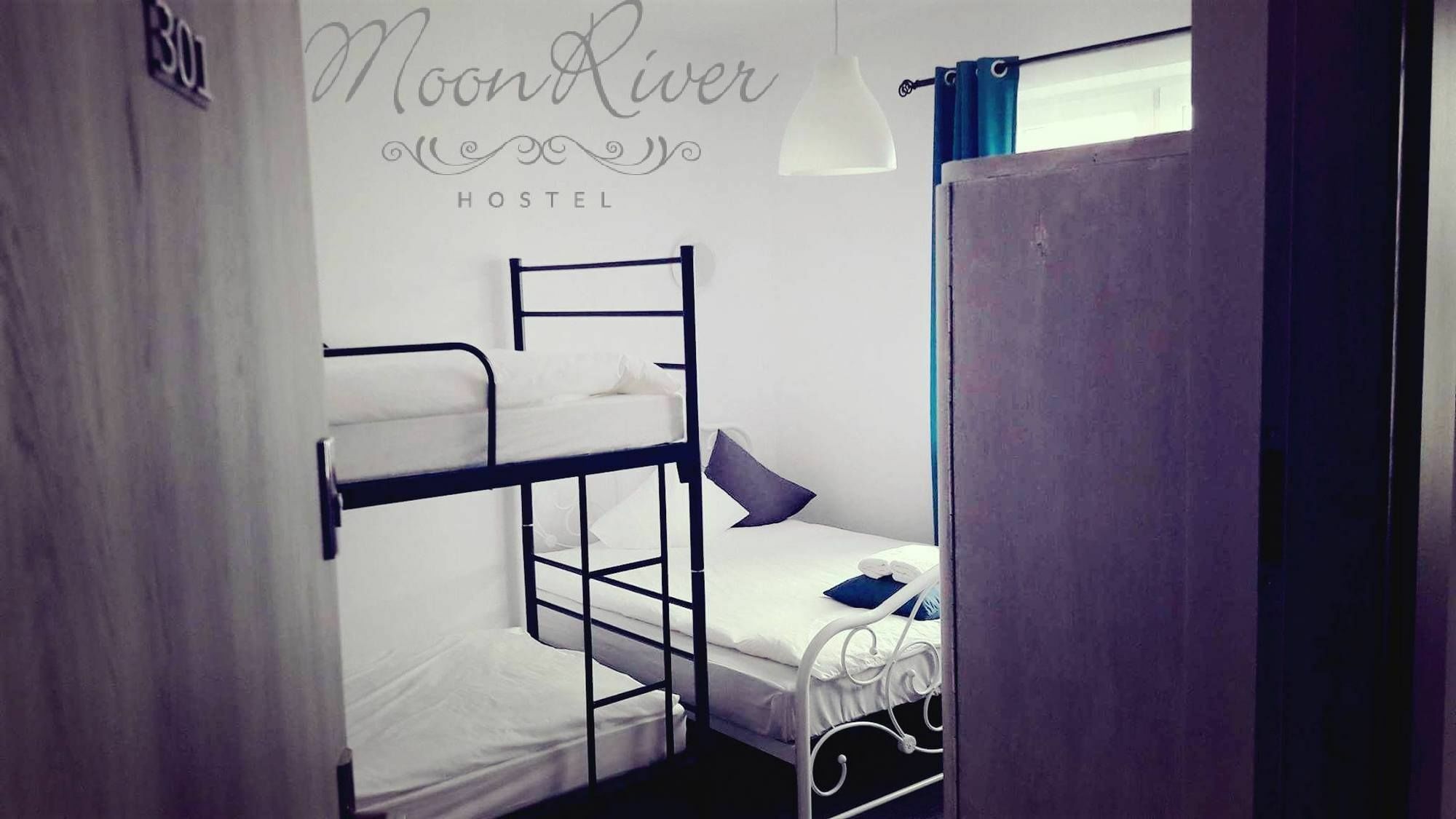 Moonriver Inn Varsovie Extérieur photo